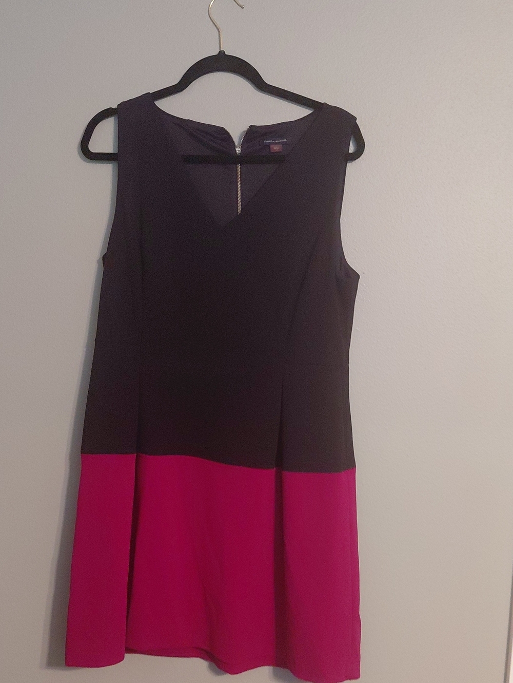 Tommy Hilfiger Black and Fuchsia Colorblock Sleeveless Mini Dress